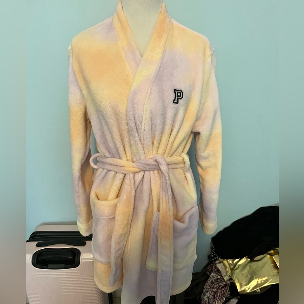 PINK plush short robe sz L